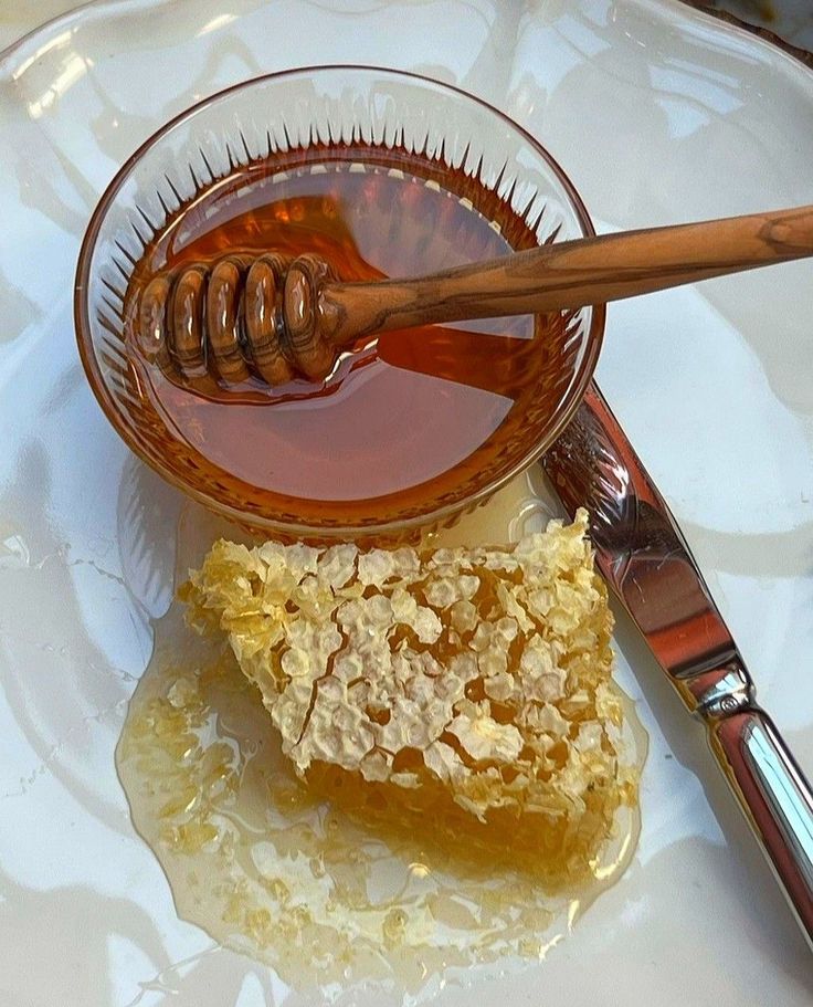 Raw Natural Honey – 100% Pure, Unfiltered & Chemical-Free